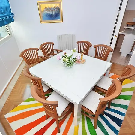 Apartman Bolema شقة